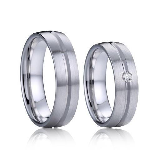 Stříbrné snubní prsteny s diamantem