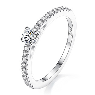 stříbrný zásnubní prsten kulatý moissanit