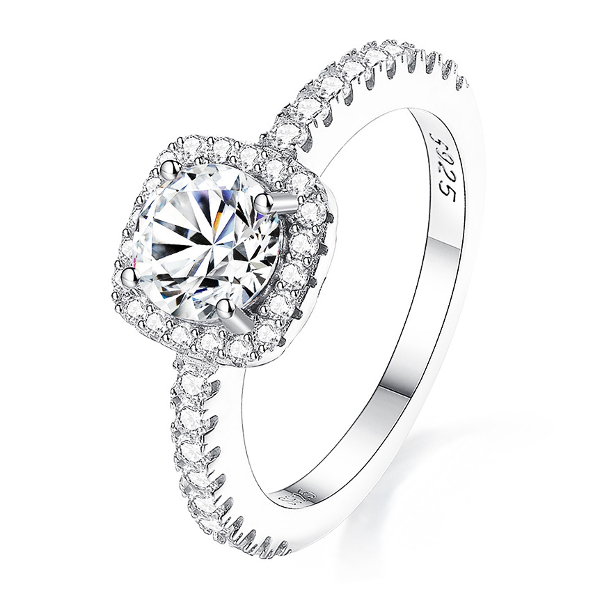 stříbrný zásnubní prsten kulatý moissanit