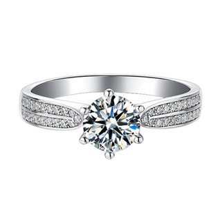 stříbrný zásnubní prsten kulatý moissanit 